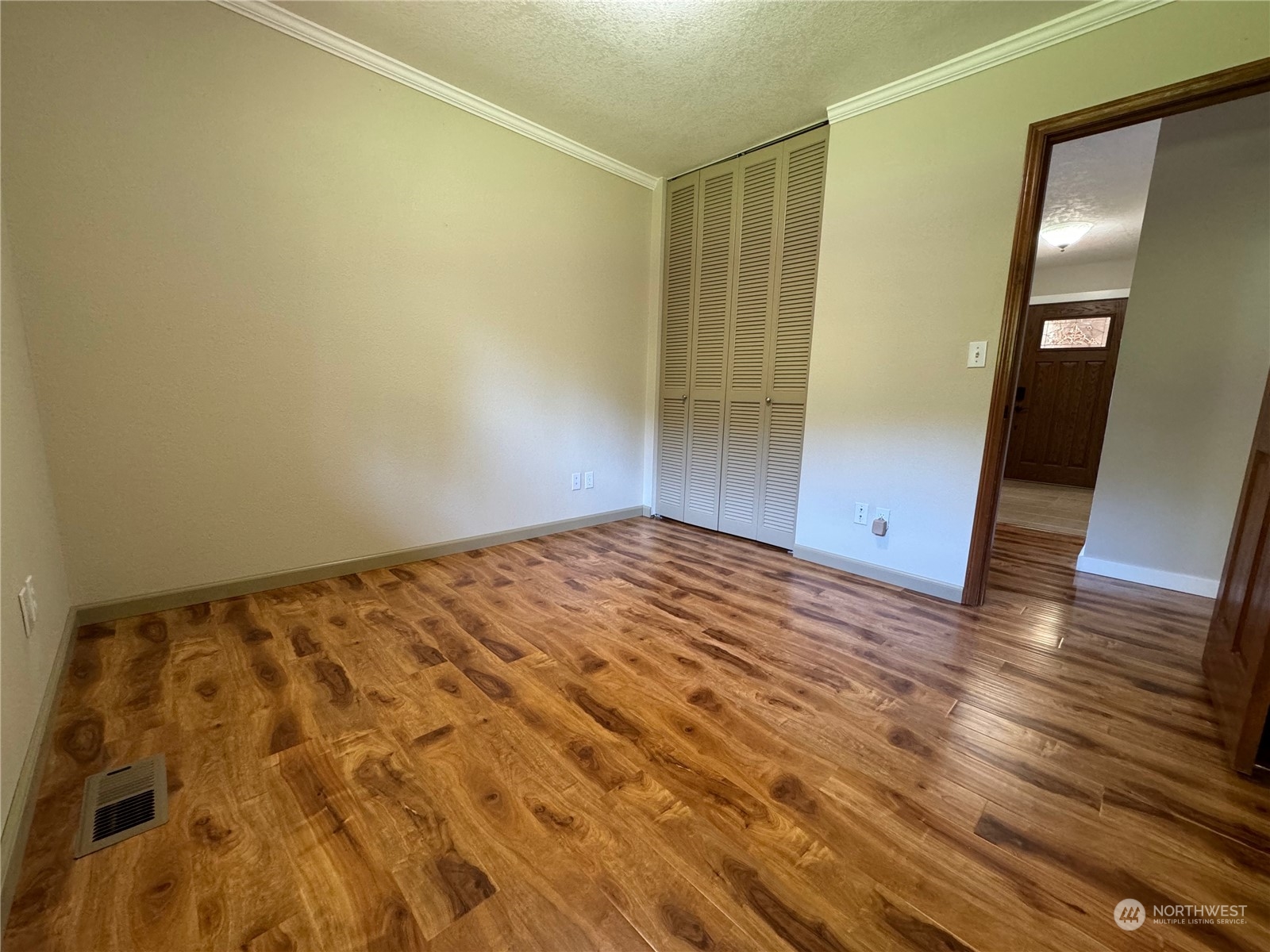 1011 Carroll Road Kelso, WA 98626 - Photo 7 of 25 Gallery Image 7
