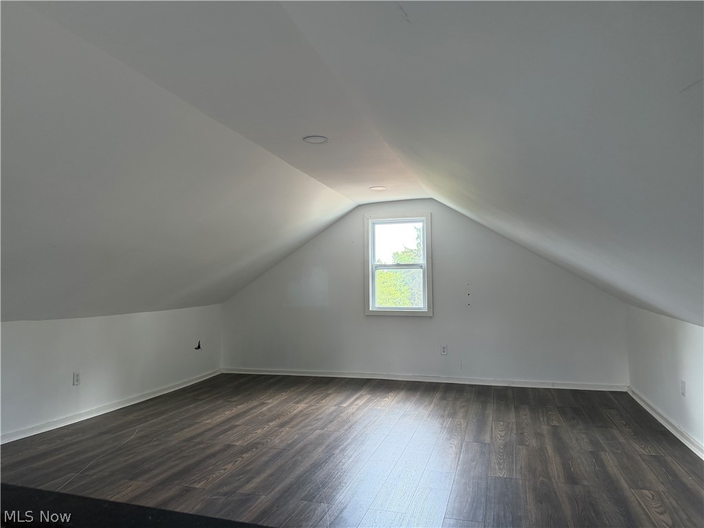 951 Roanoke Road Cleveland Heights, OH 44121 - Photo 19 of 25