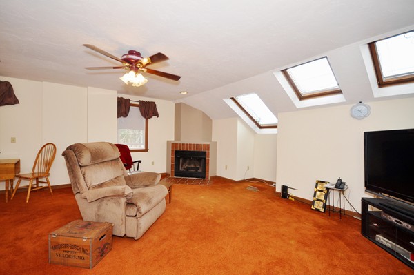 12 Apple Ridge Road, Unit 1 Maynard, MA 01754 - Photo 18 of 24 Gallery Image 18