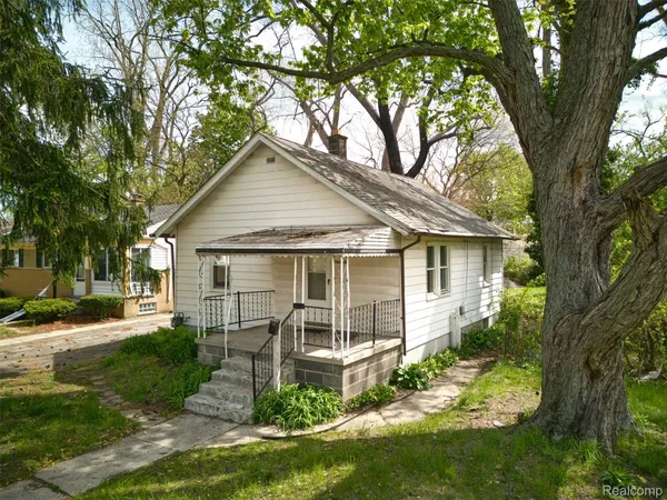 $65,000 | 20426 Salem, Detroit, MI 48219