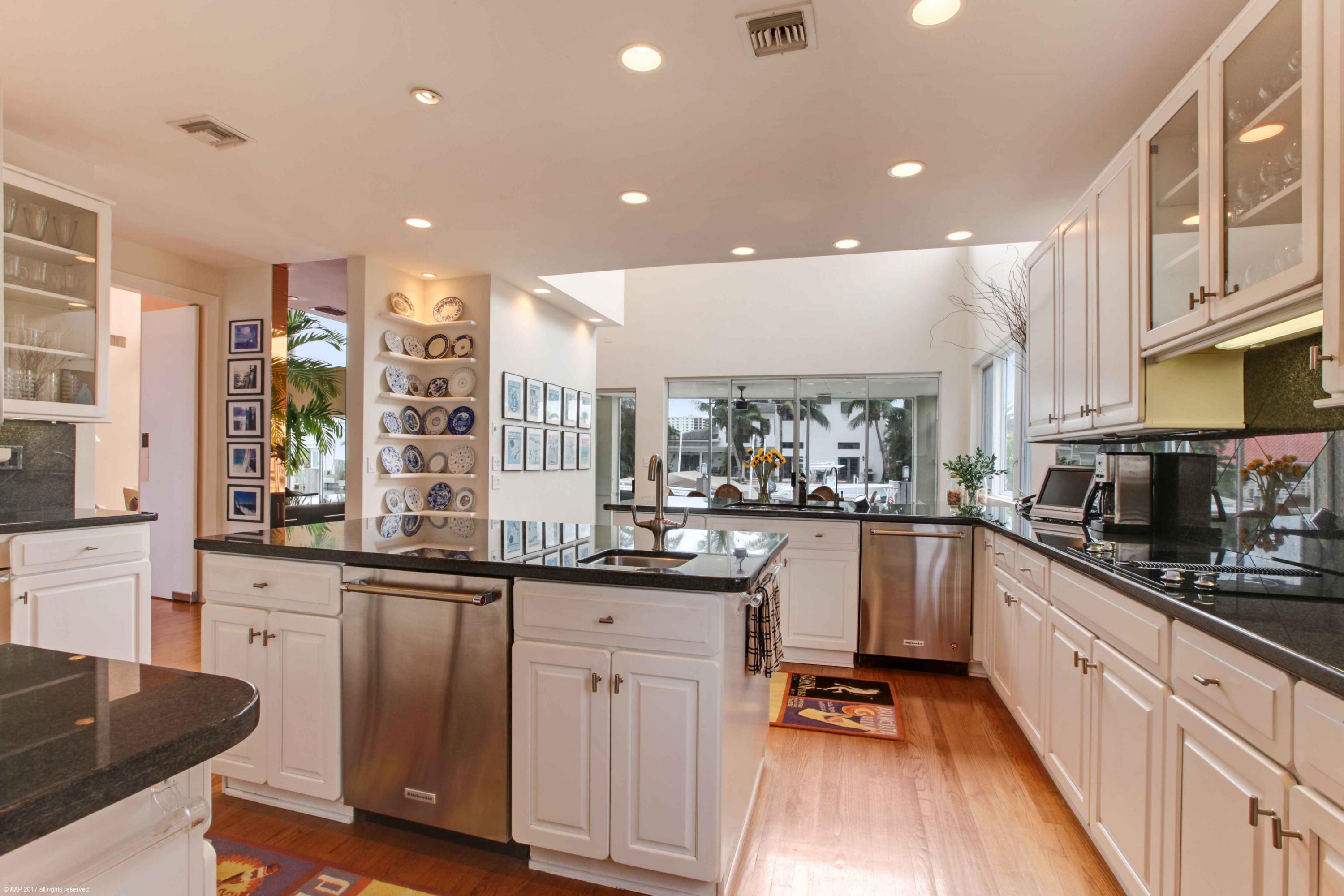 866 Northeast 79th Street Boca Raton, FL 33487 - Photo 19 of 64 021