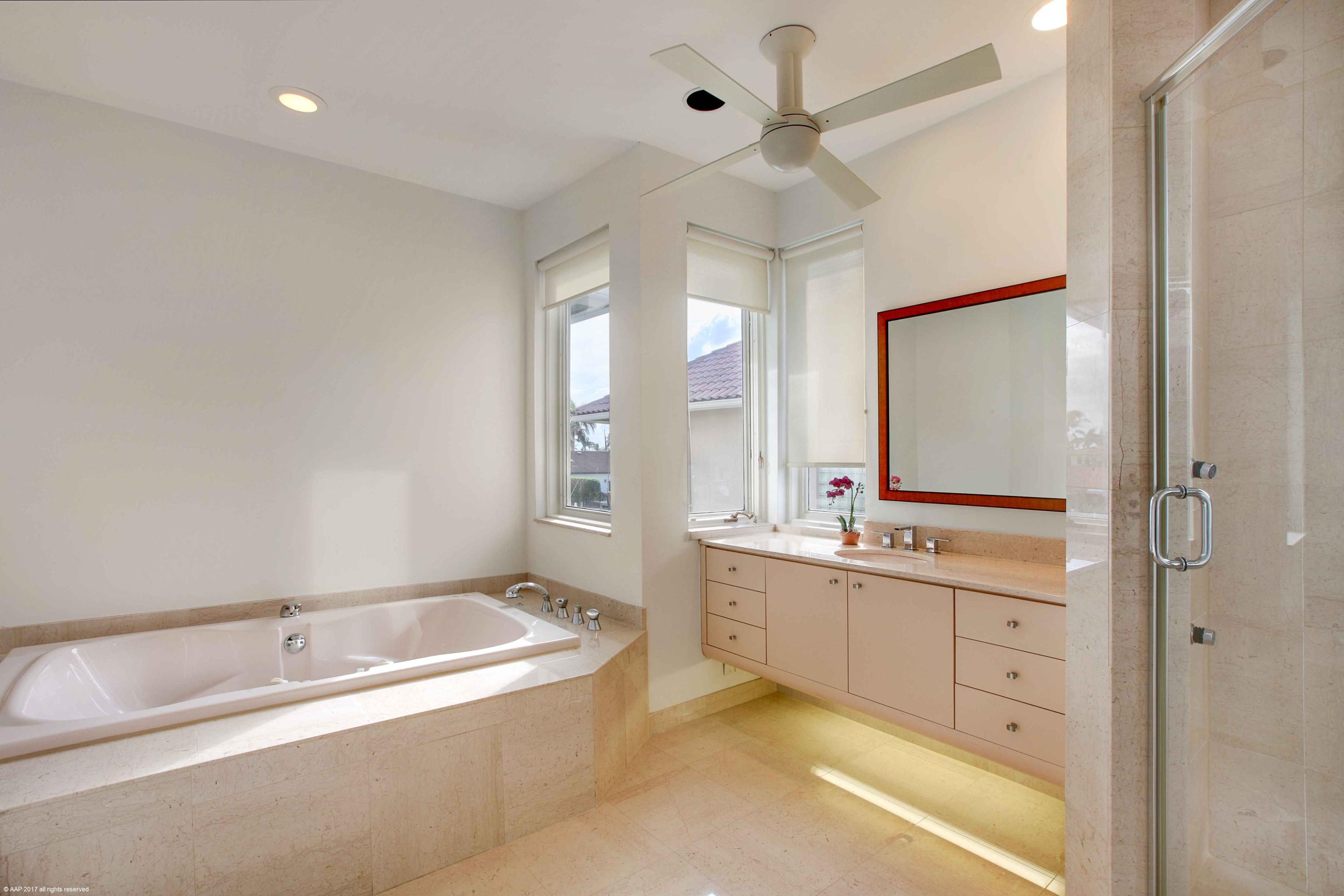 866 Northeast 79th Street Boca Raton, FL 33487 - Photo 44 of 64 049