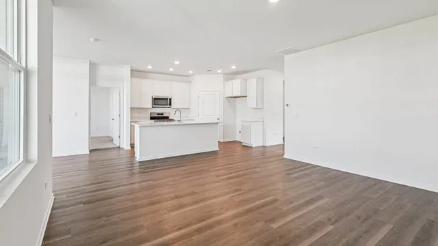 $494,990 | 1228 Wild Tulip Circle, Bartlett, IL 60103