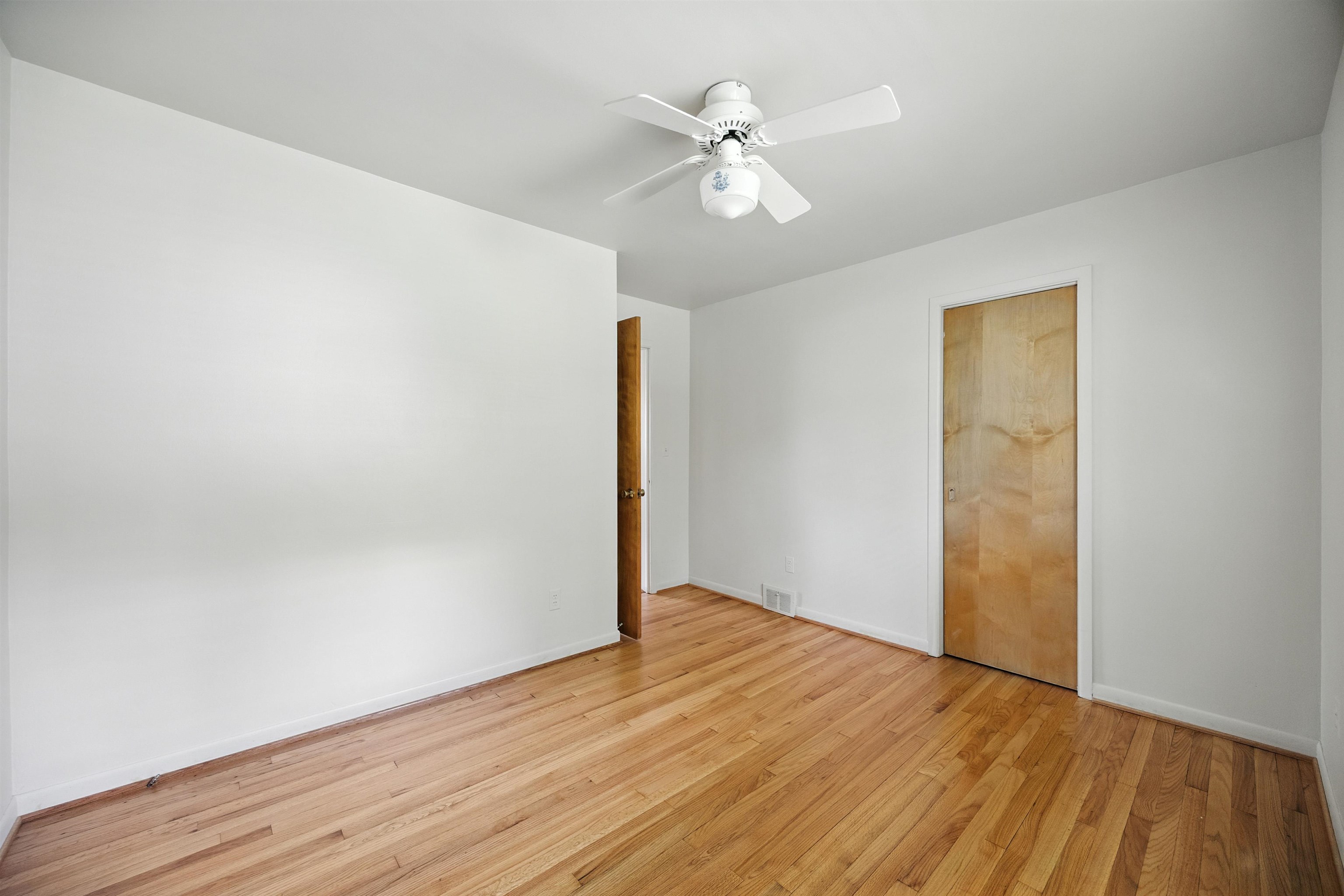 38351 Dequindre Road Troy, MI 48083 - Photo 14 of 25