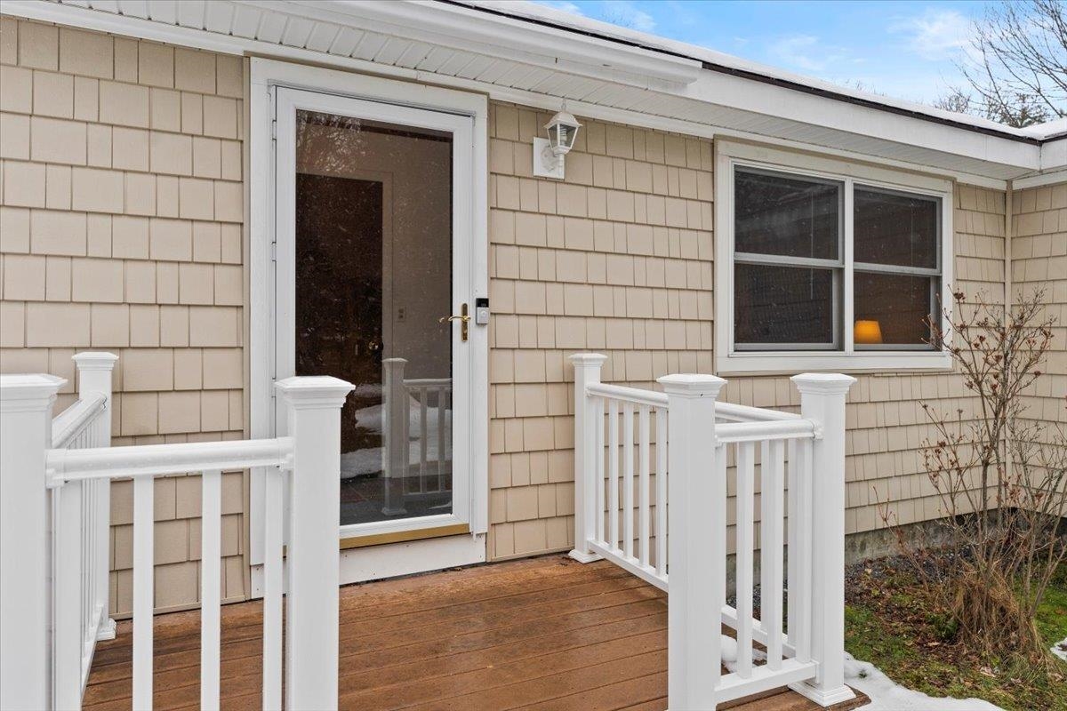 159 Matteson Road Bennington, VT 05257 - Photo 3 of 32