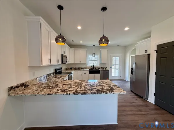 $389,000 | 7969 Pennsylvania Avenue, West Point, VA 23181