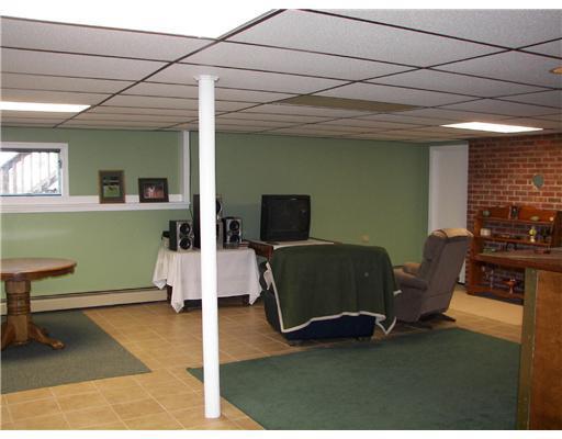 197 Gray Road Gorham, ME 04038 - Photo 13 of 23 Den/Family/Great Room.