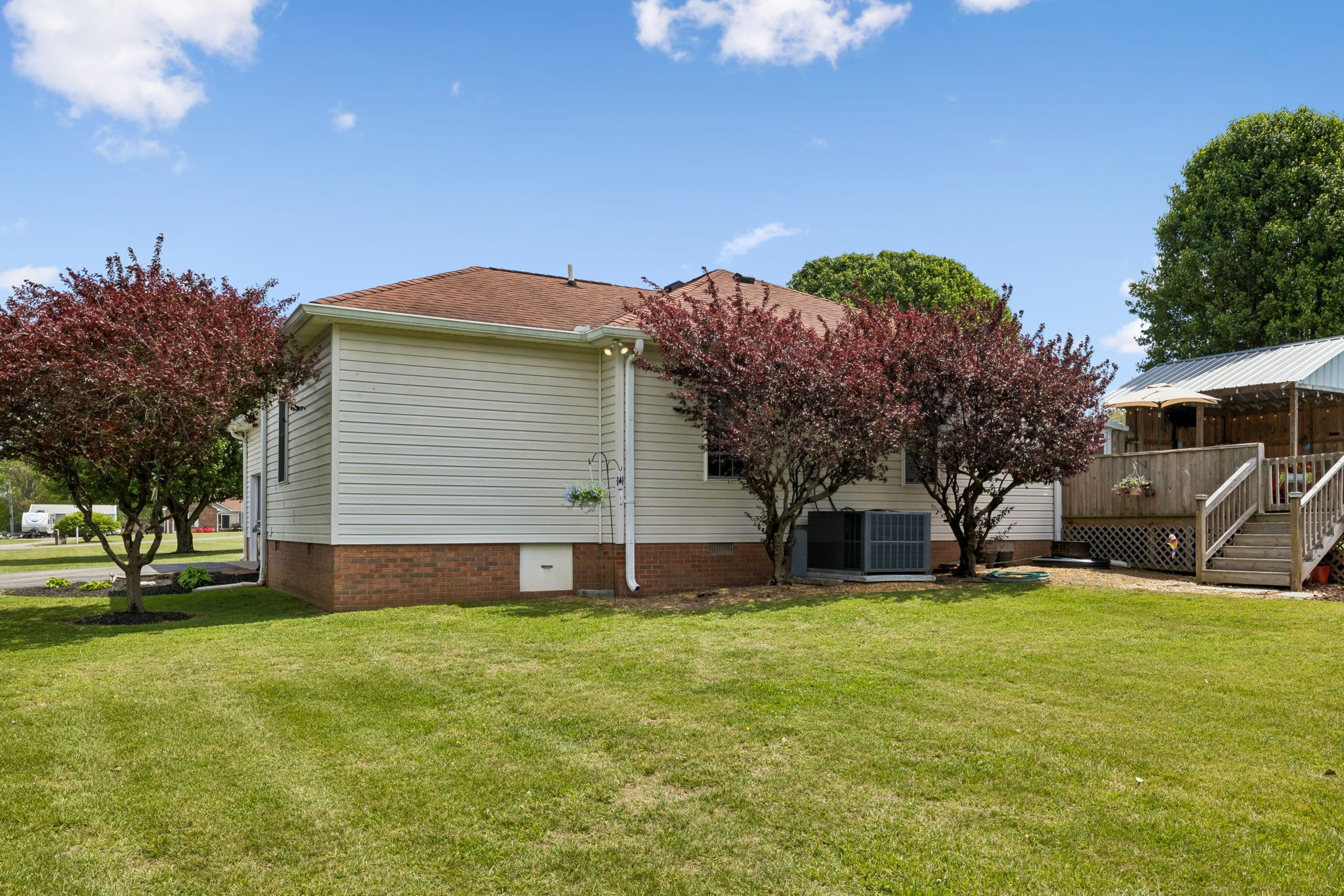 2075 Nikki Drive Springfield, TN 37172 - Photo 37 of 58 a view of a house with a yard
