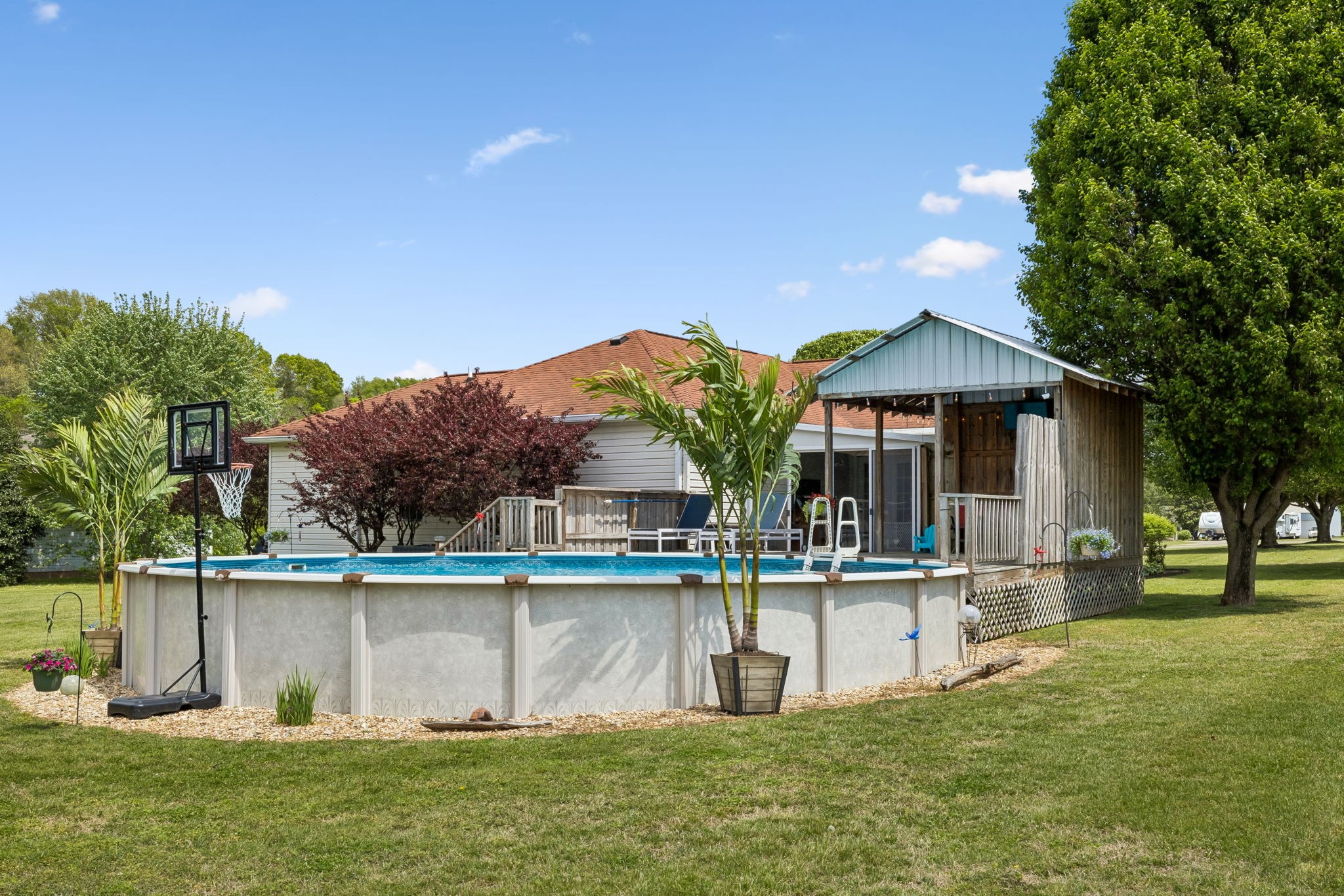 2075 Nikki Drive Springfield, TN 37172 - Photo 39 of 58 a house with river in front of it