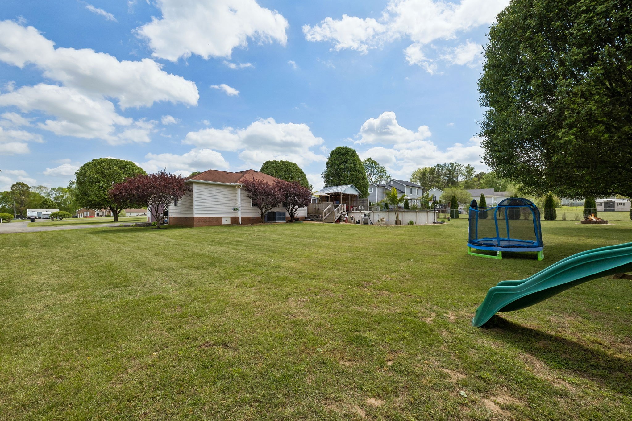 2075 Nikki Drive Springfield, TN 37172 - Photo 43 of 58 a view of a garden