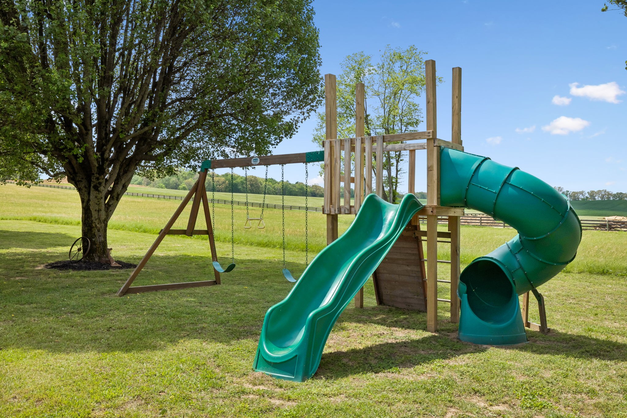 2075 Nikki Drive Springfield, TN 37172 - Photo 44 of 58 a view of a entertaining space