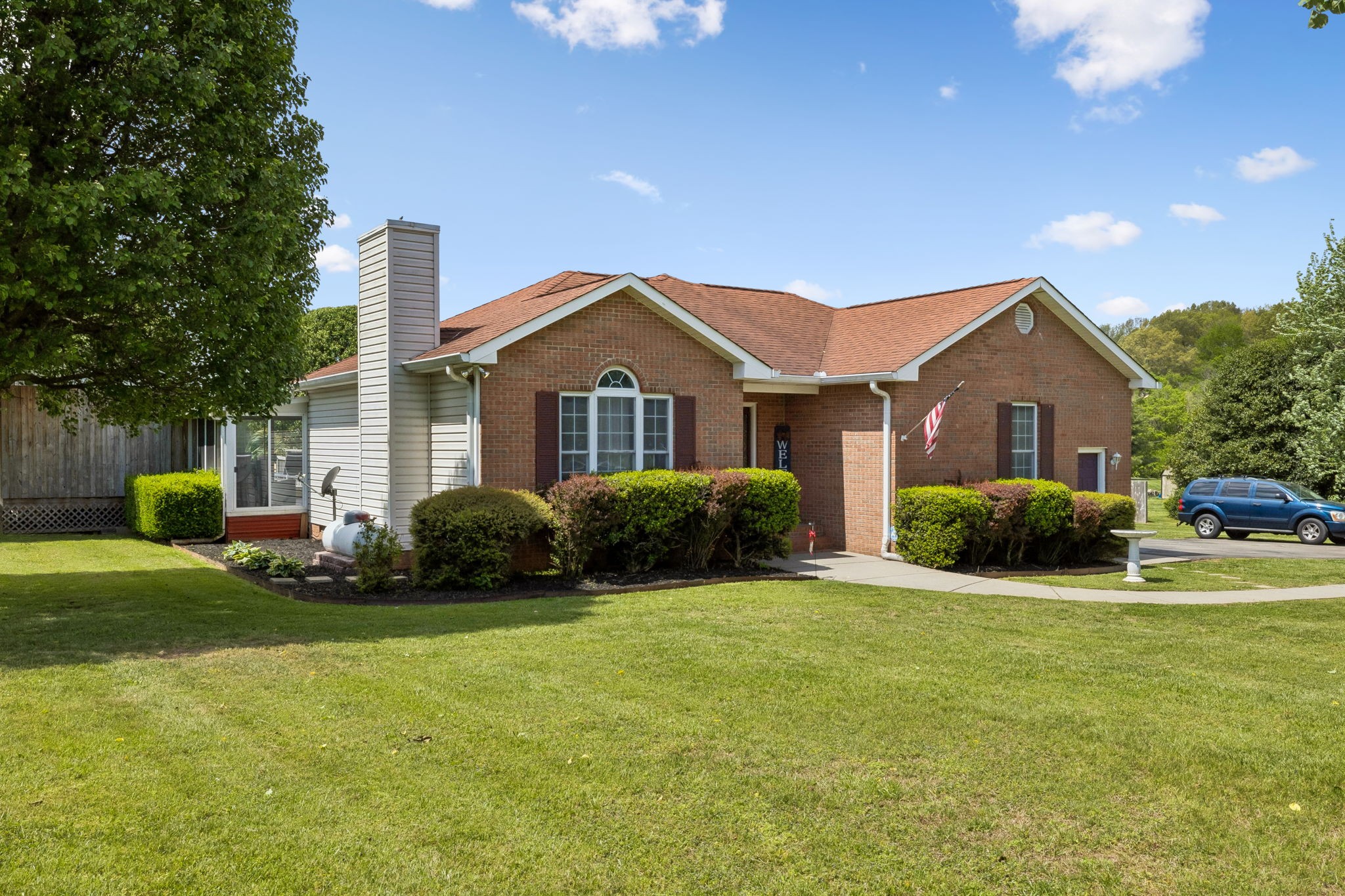 2075 Nikki Drive Springfield, TN 37172 - Photo 5 of 58 a front view of a house with a yard and garage