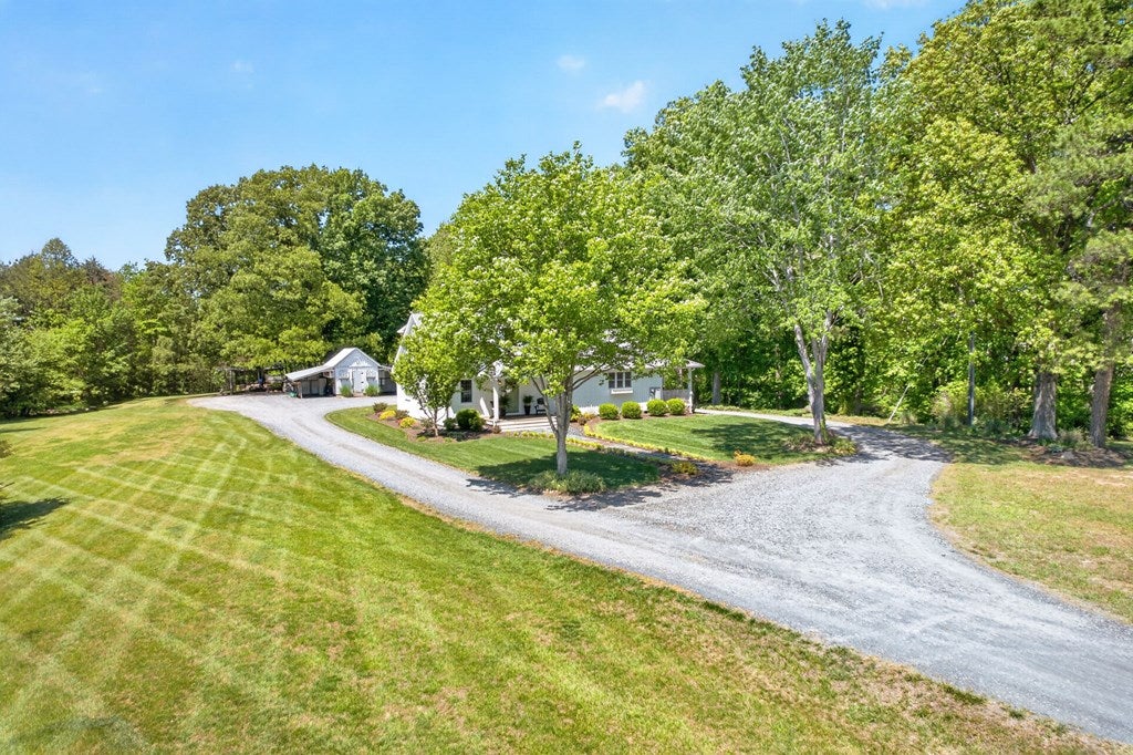 2667 South Constitution Route Dillwyn, VA 23936 - Photo 39 of 48 Gallery Image 39