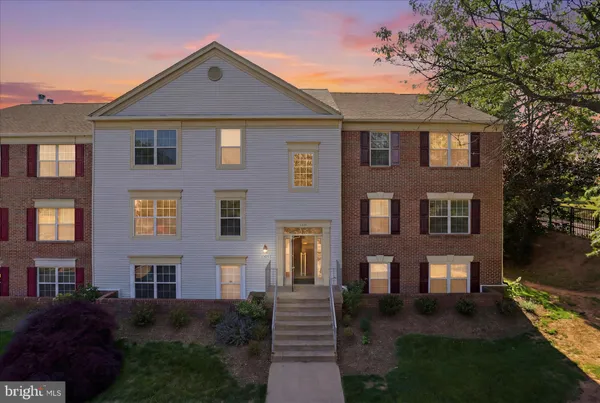 $400,000 | 1101 Huntmaster Terrace Northeast, Unit 201, Leesburg, VA 20176