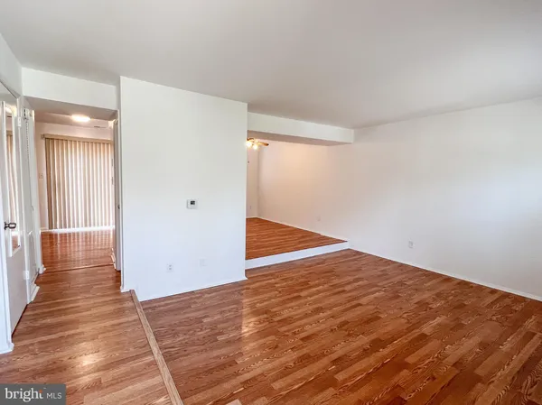 $2,300 | 19920 Waterloo Court, Germantown, MD 20874