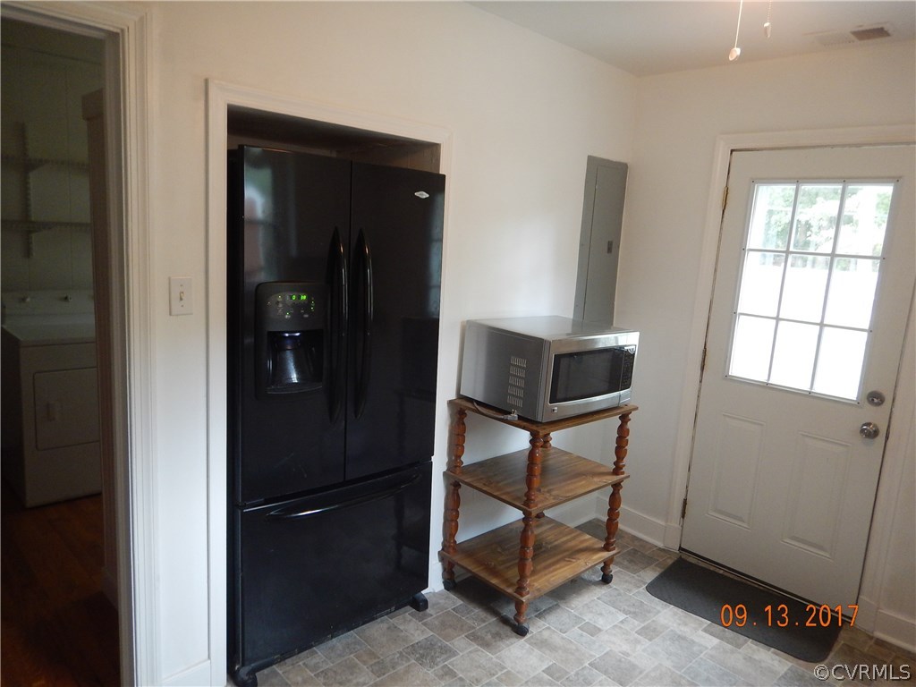 31 Medlock Road Sandston, VA 23150 - Photo 13 of 30 Gallery Image 13