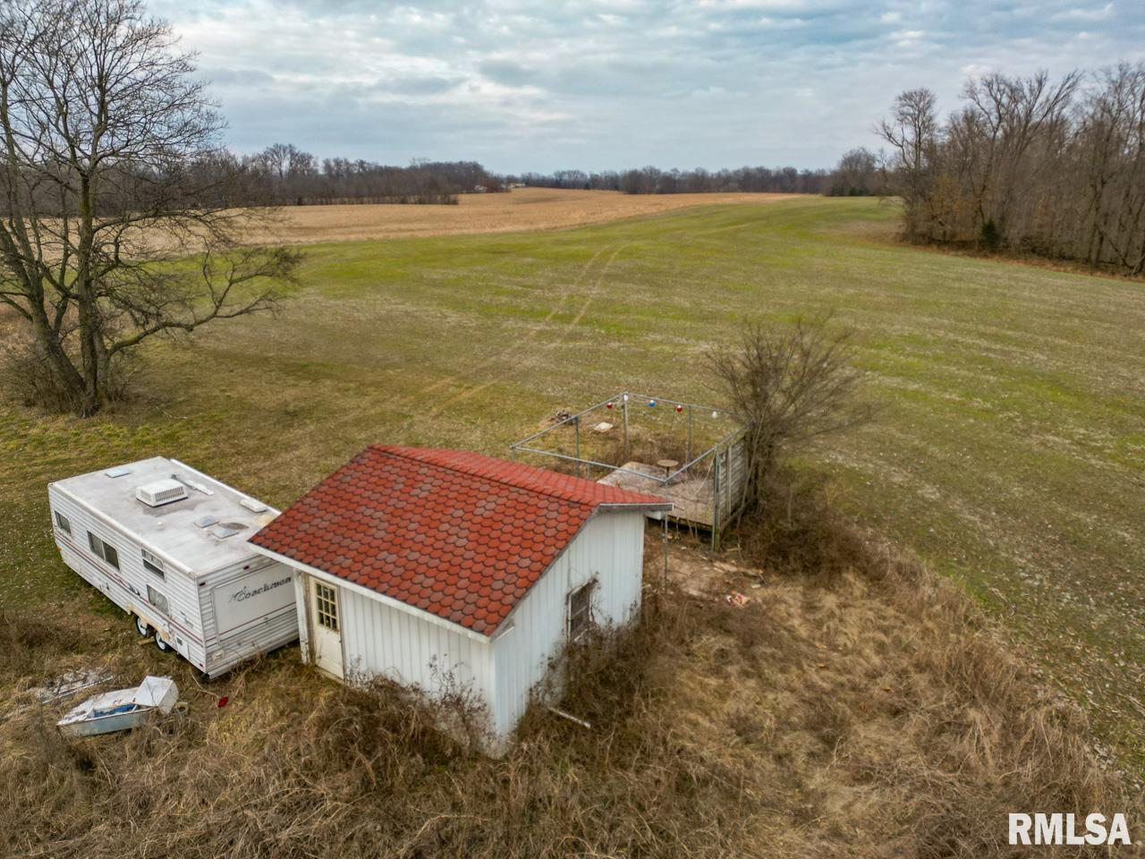 200 Weaver Lane Buncombe, IL 62912 - Photo 5 of 35