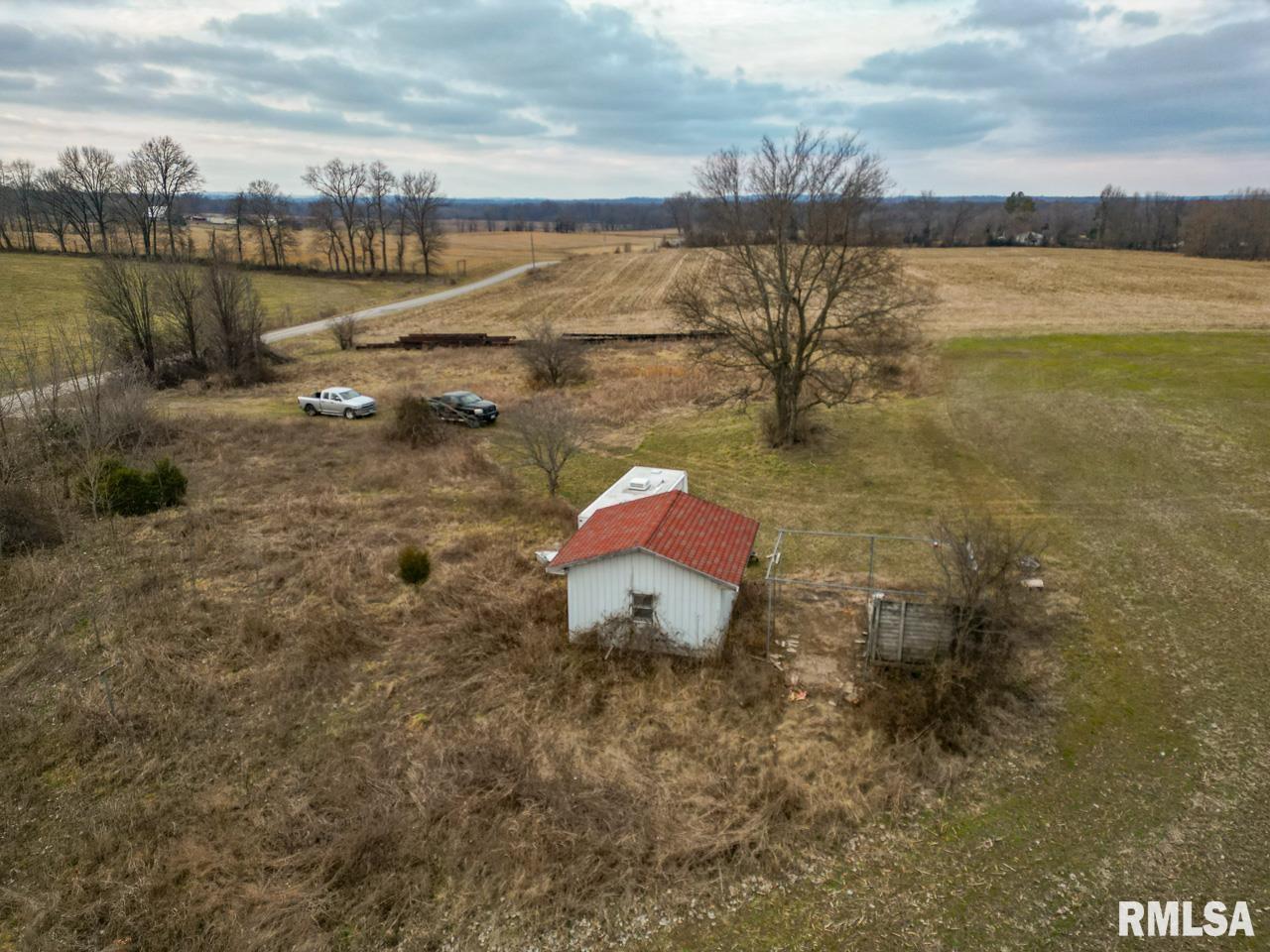 200 Weaver Lane Buncombe, IL 62912 - Photo 6 of 35
