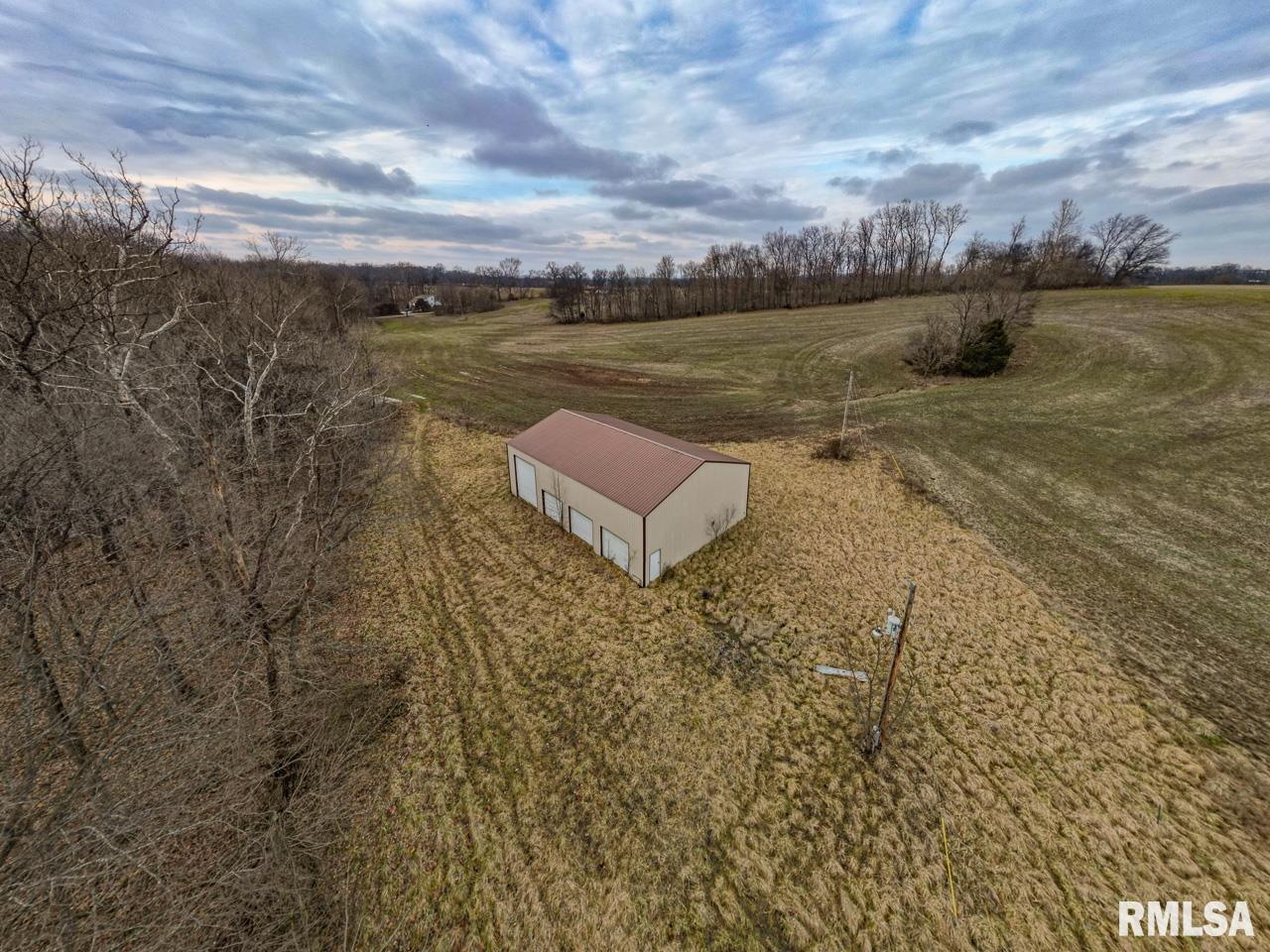 200 Weaver Lane Buncombe, IL 62912 - Photo 7 of 35