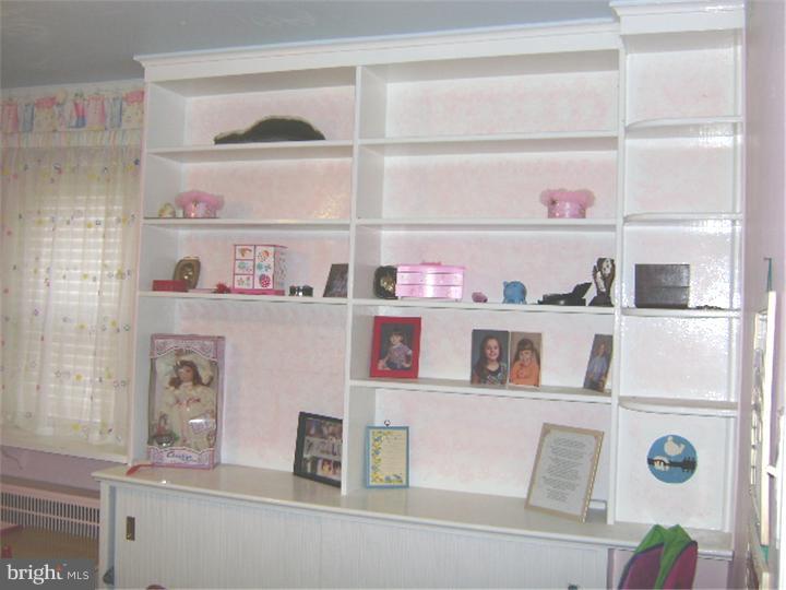 527 Covington Road Havertown, PA 19083 - Photo 16 of 19
