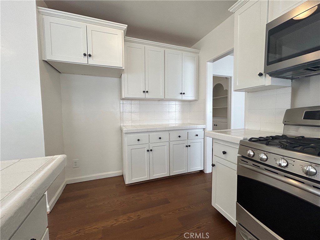 214 East Stocker Street Glendale, CA 91207 - Photo 28 of 31