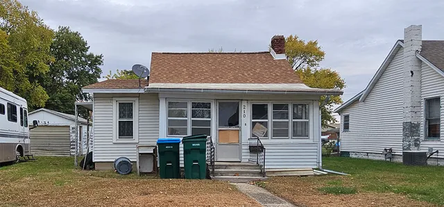 $45,000 | 210 West 13th Street, Rock Falls, IL 61071