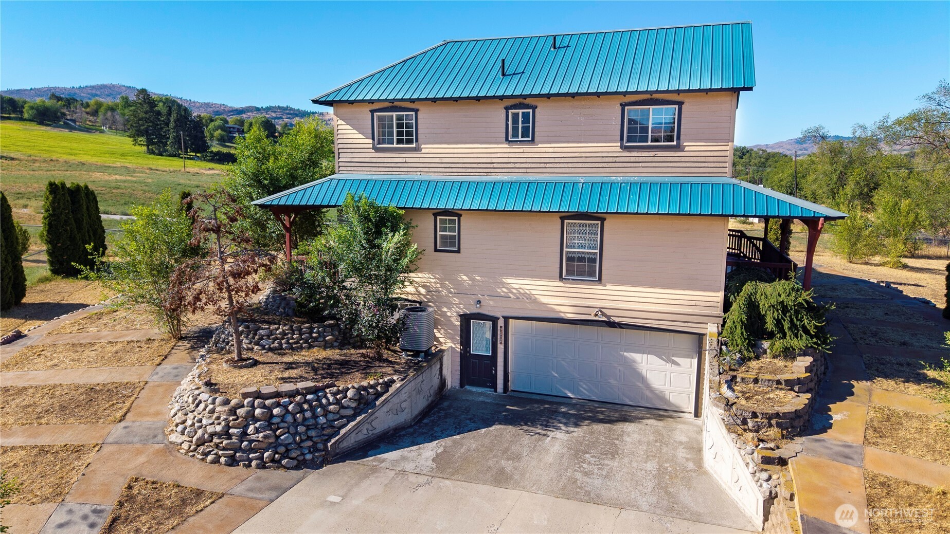 6 Orchard Loop South Tonasket, WA 98855 - Photo 1 of 22