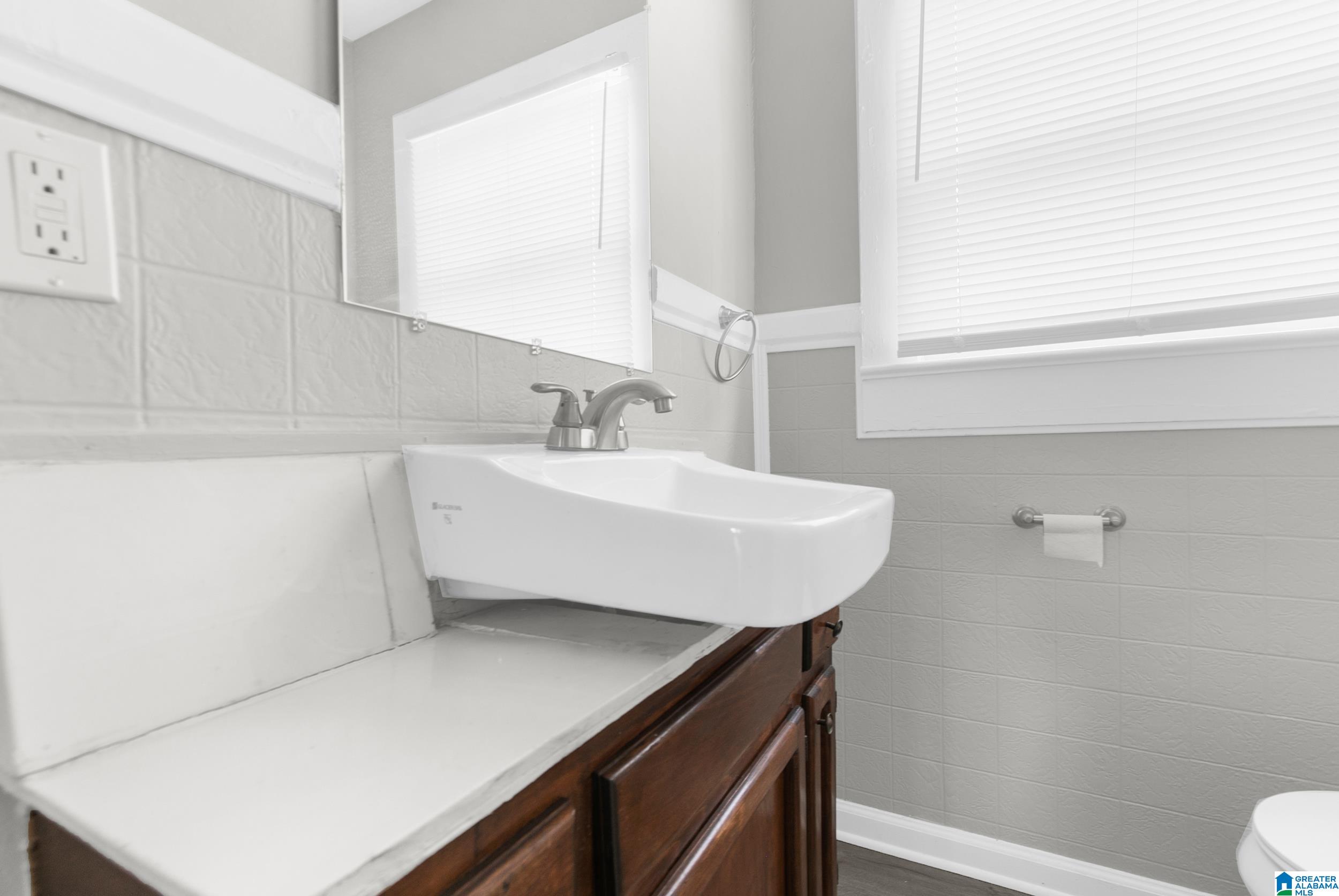 620 3rd Street Southwest Birmingham, AL 35211 - Photo 7 of 25