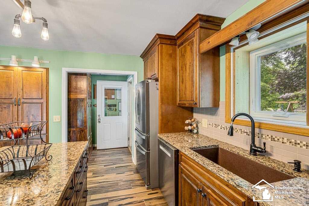 3530 Consear Road Lambertville, MI 48144 - Photo 27 of 60
