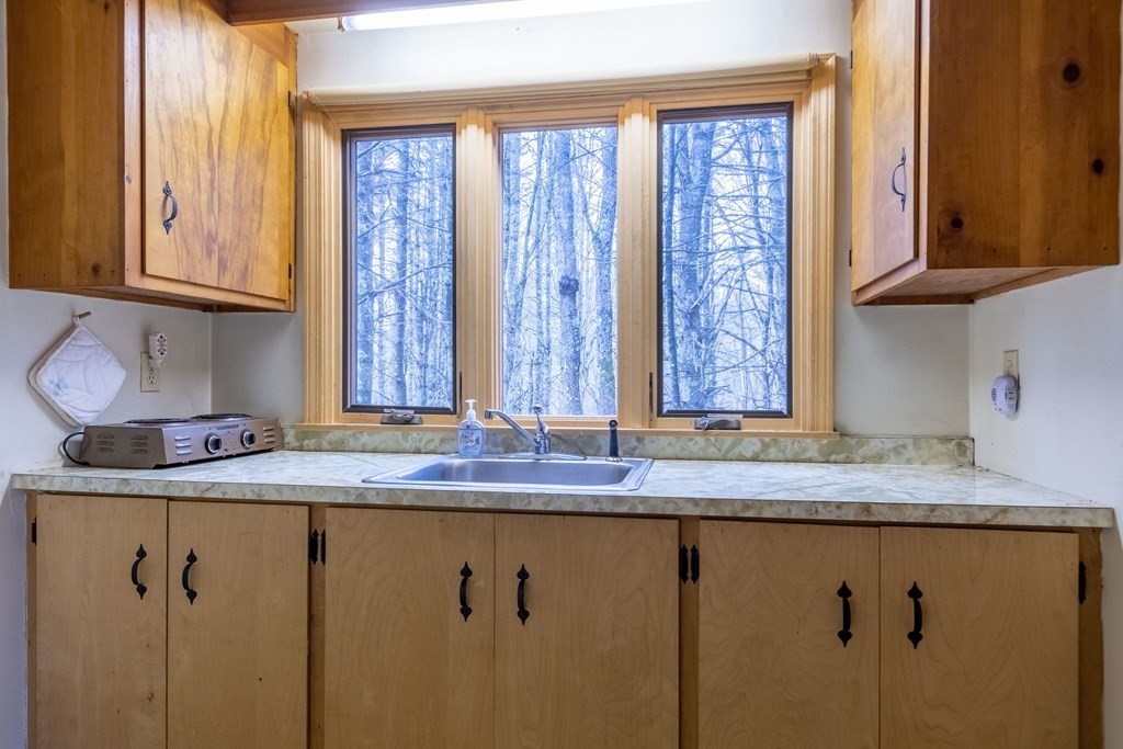 186 North Spencer Road Spencer, MA 01562 - Photo 35 of 38 Gallery Image 35