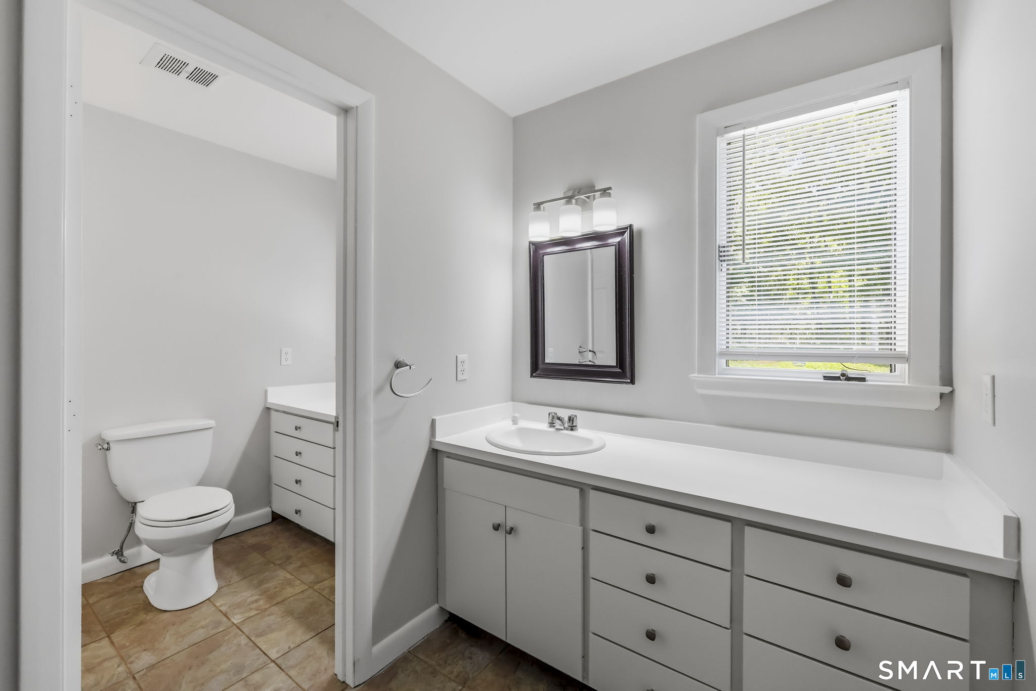 30 North Canton Road Simsbury, CT 06092 - Photo 23 of 40 Gallery Image 23