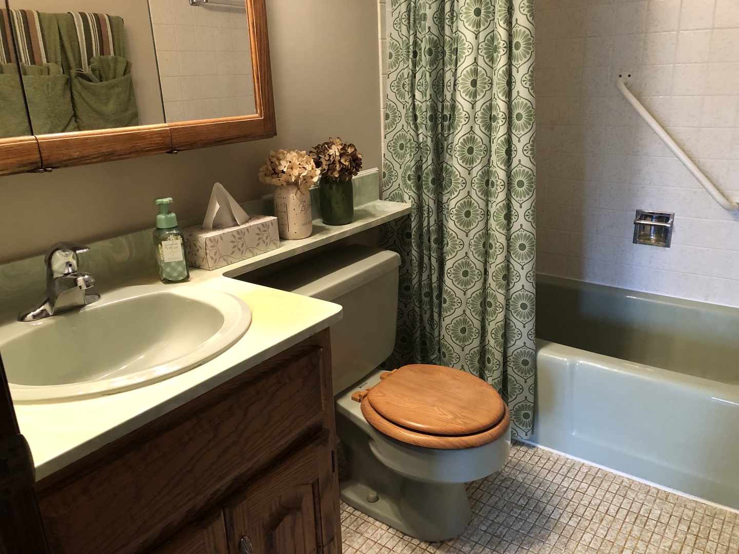 11277 South Roberts Road, Unit E Palos Hills, IL 60465 - Photo 10 of 20