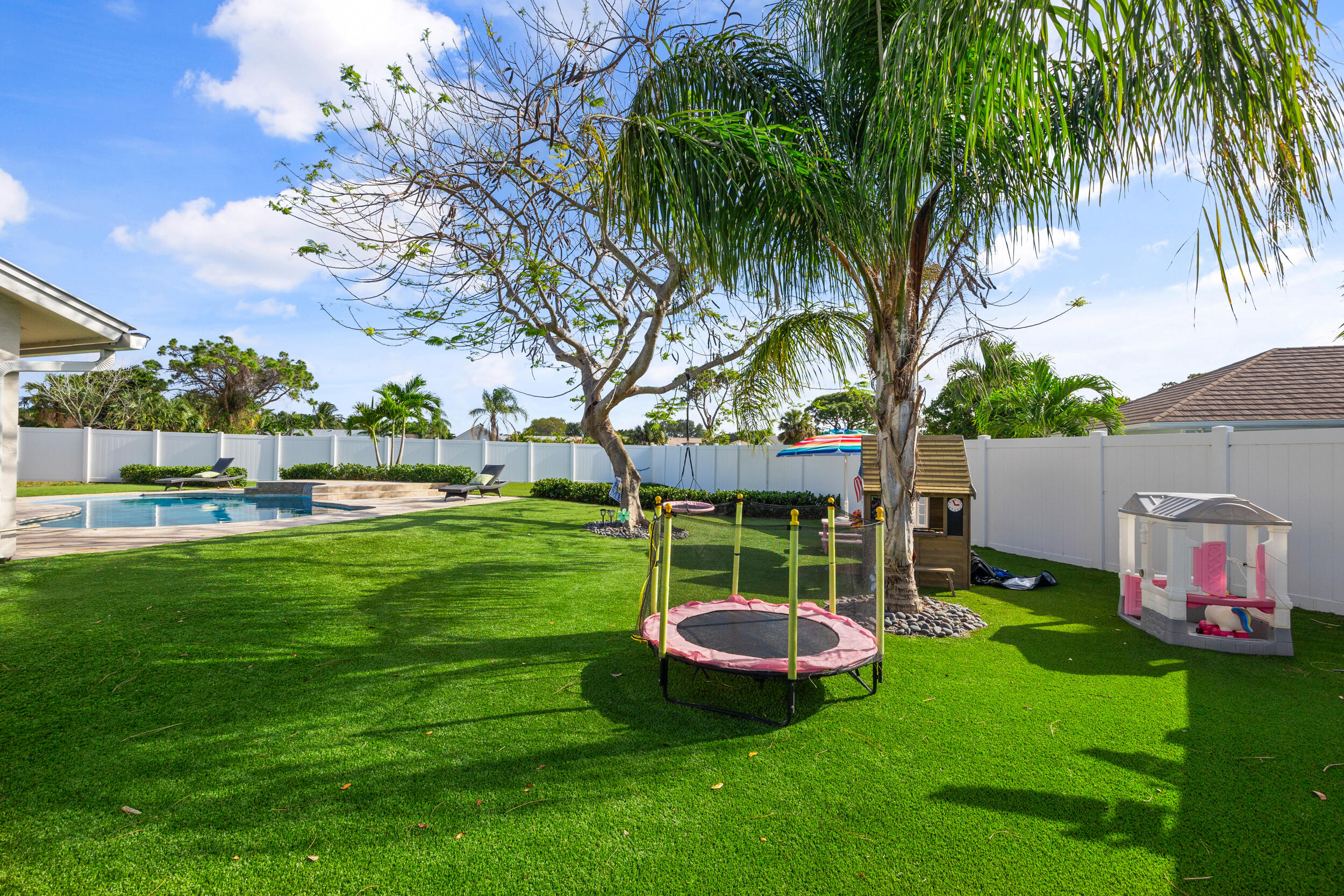 15 Hemlock Lane Tequesta, FL 33469 - Photo 12 of 40 30_0s9a5343.jpg