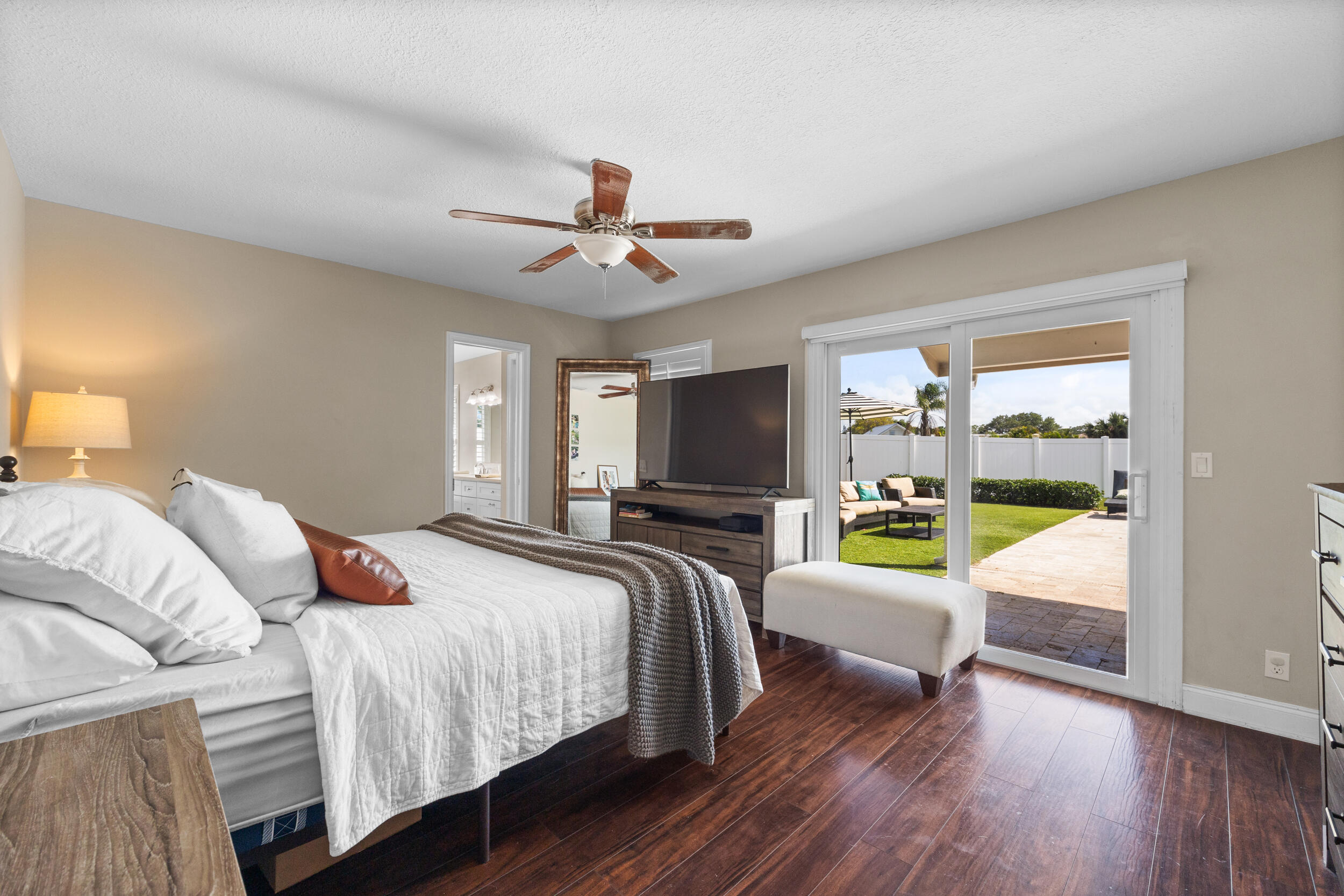 15 Hemlock Lane Tequesta, FL 33469 - Photo 27 of 40 14_0s9a5090.jpg