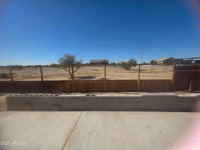 a view of terrace with city view
