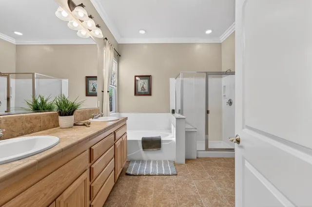 a view of a room with an empty space