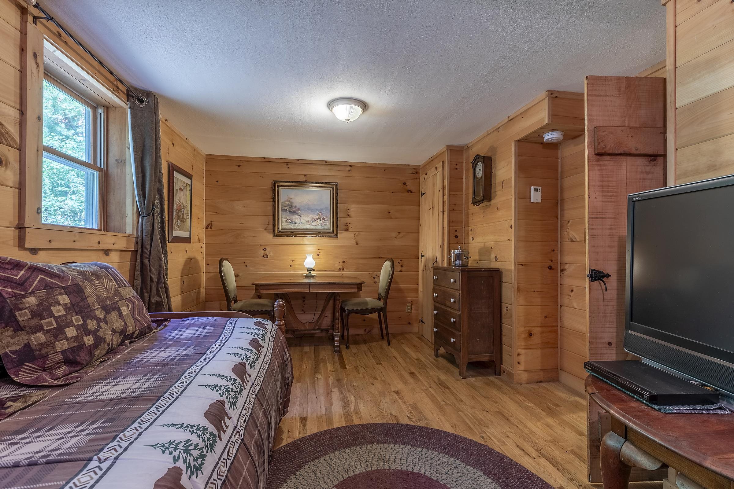 112 Robin Hill Road Townshend, VT 05353 - Photo 23 of 31