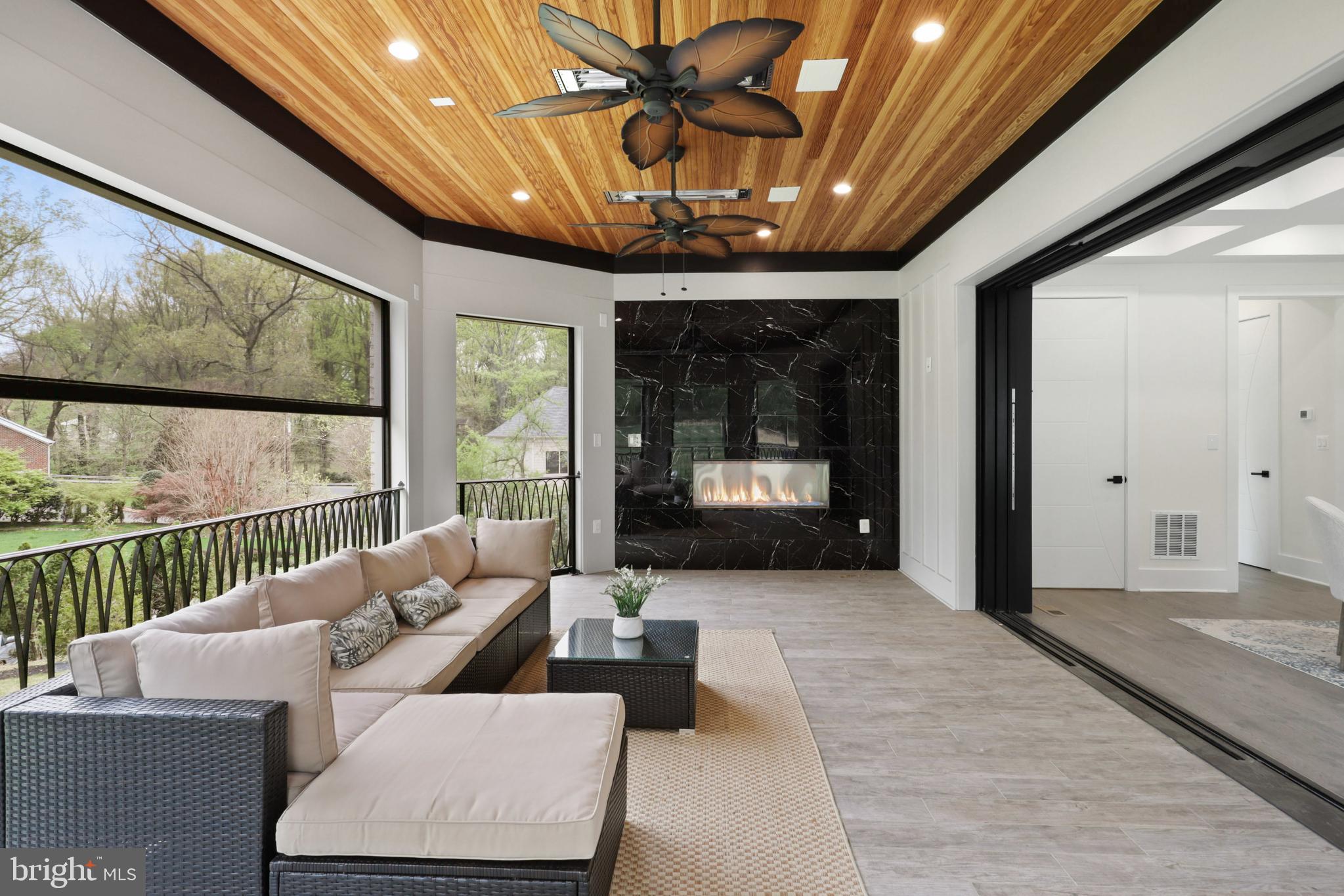 7227 Westerly Lane McLean, VA 22101 - Photo 25 of 76 Watch the fire place and relax year round