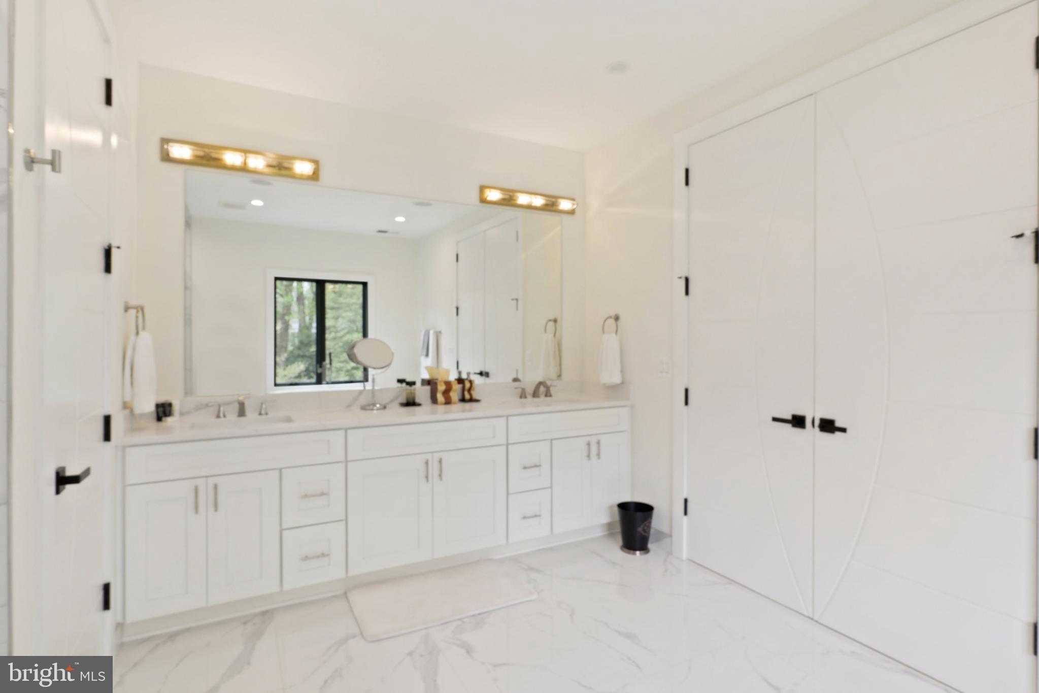 7227 Westerly Lane McLean, VA 22101 - Photo 47 of 76 His and Hers Vanity