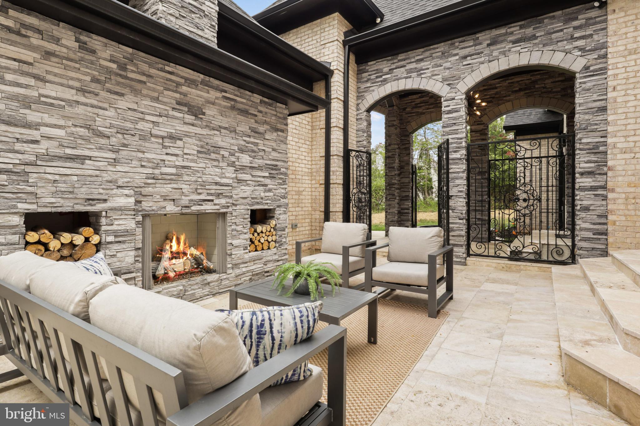 7227 Westerly Lane McLean, VA 22101 - Photo 55 of 76 Enjoy a Brandy and Cigar after Dinner