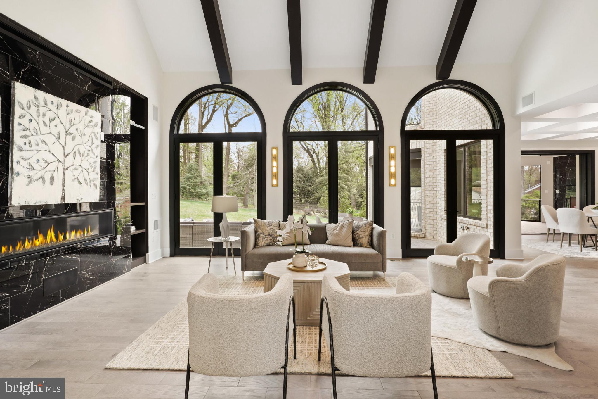 7227 Westerly Lane McLean, VA 22101 - Photo 8 of 76 Large Great Room Offers Natural Light