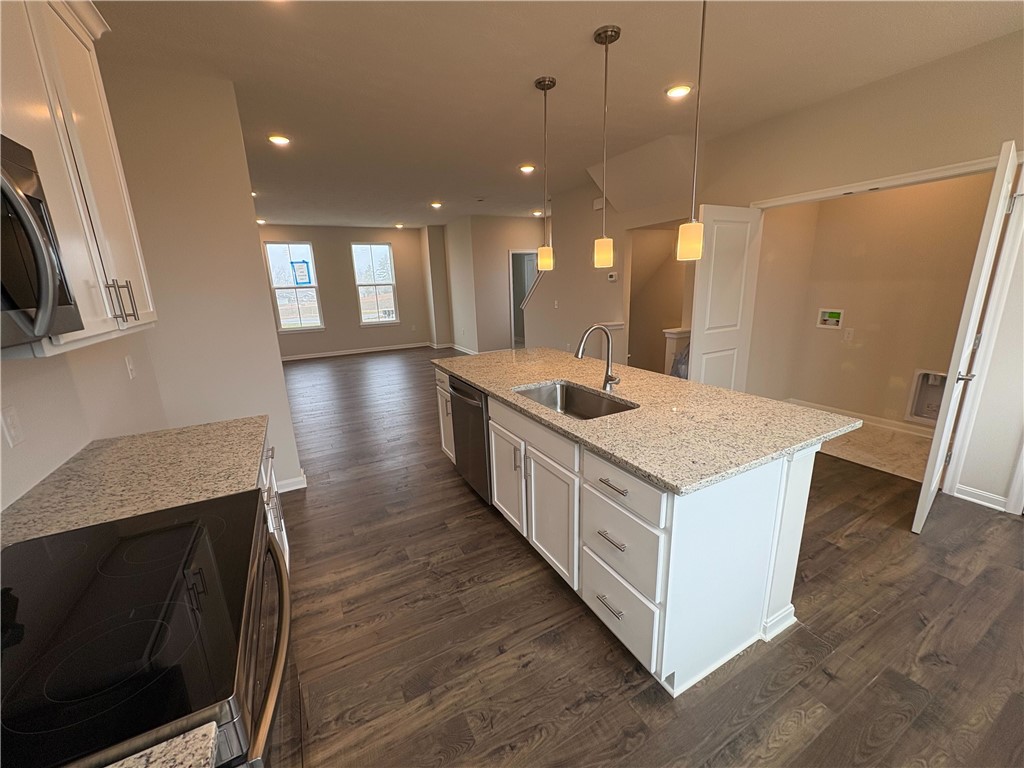 606 Brightview Place, Unit 32 Cincinnati, OH 45231 - Photo 4 of 8