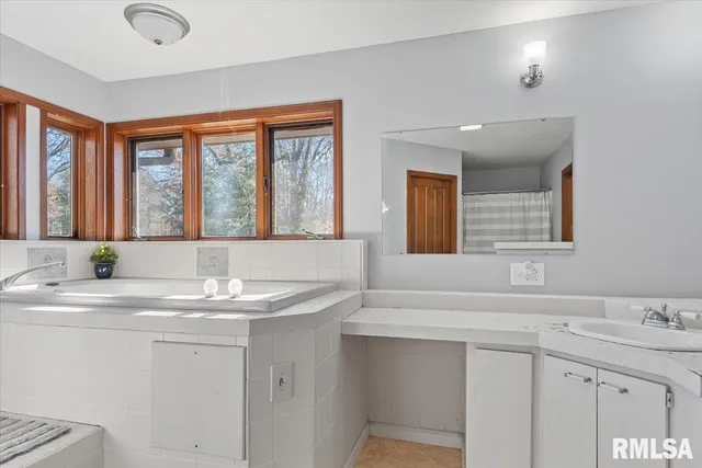 $316,000 | 6378 Deer Run Road, Rochester, IL 62563