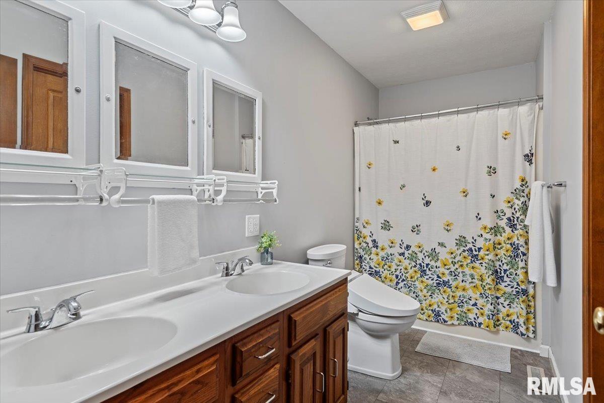 6378 Deer Run Road Rochester, IL 62563 - Photo 31 of 49