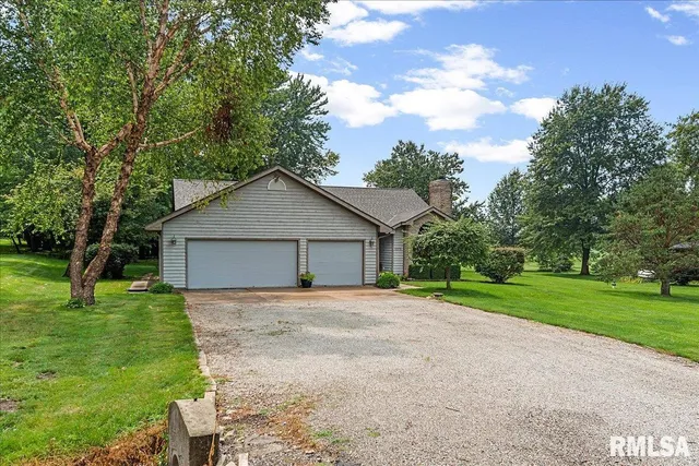 $316,000 | 6378 Deer Run Road, Rochester, IL 62563