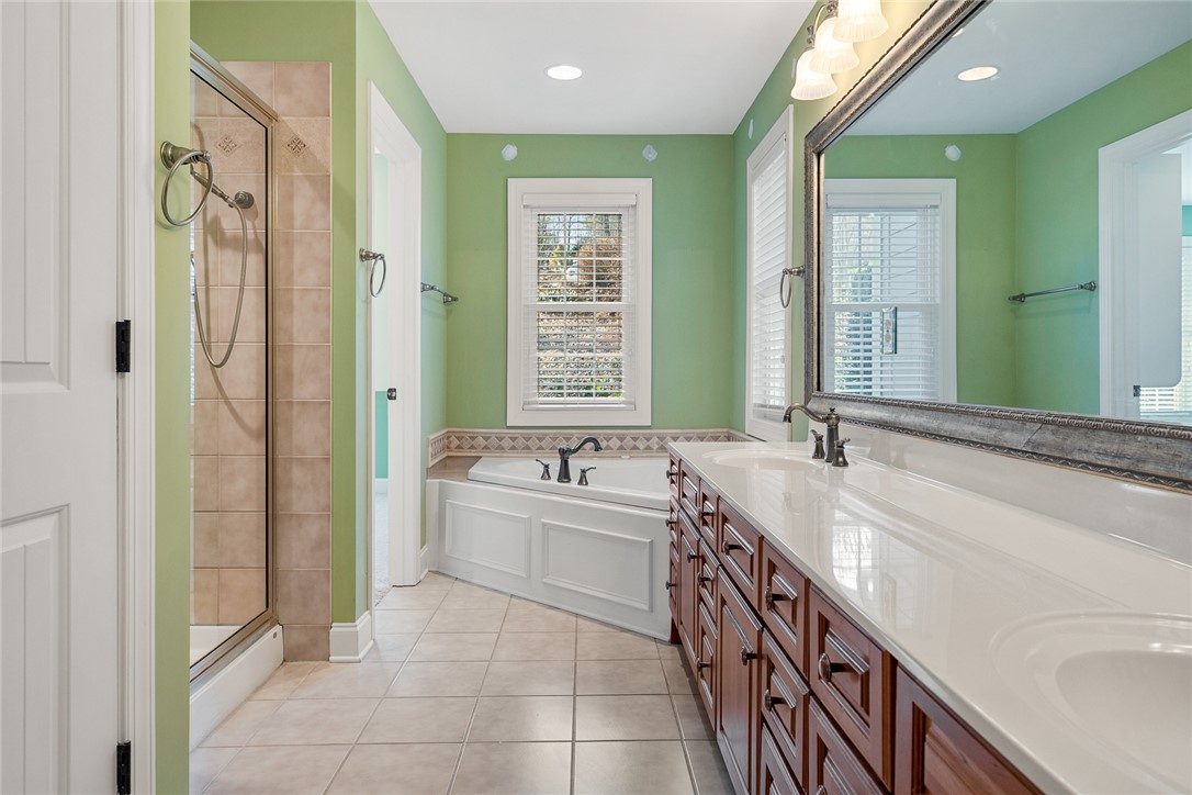 214 South Summit Drive Seneca, SC 29672 - Photo 18 of 44