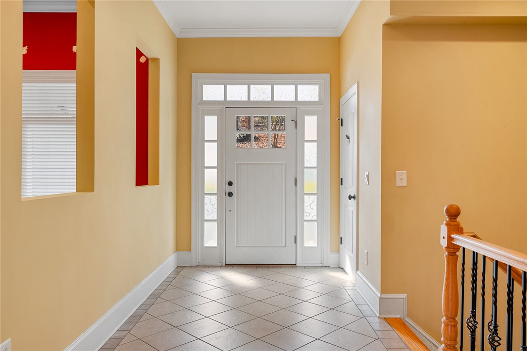 214 South Summit Drive Seneca, SC 29672 - Photo 5 of 44