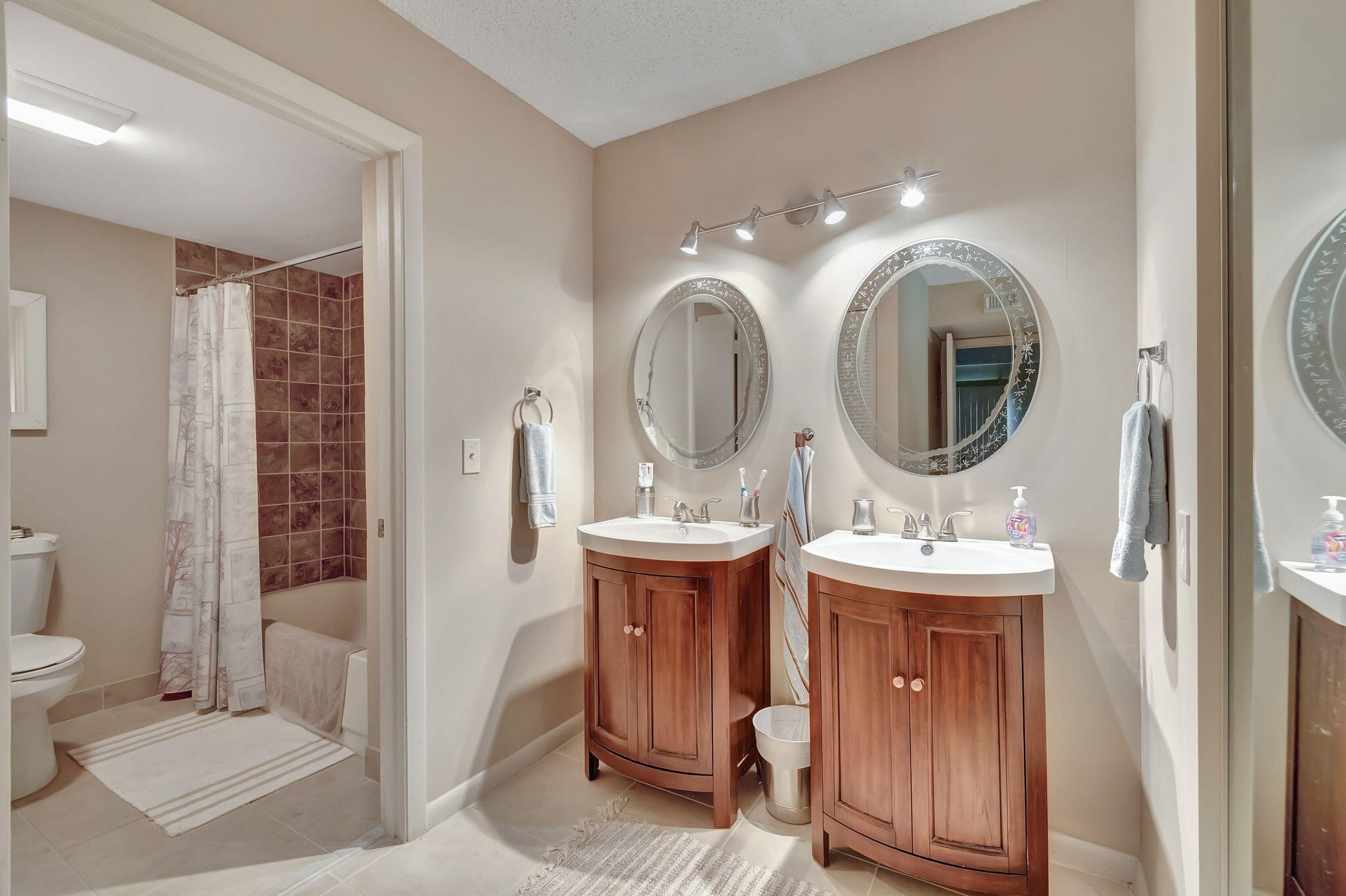 9282 Vista Del Lago, Unit G Boca Raton, FL 33428 - Photo 37 of 76 37-web-or-mls-DSC_2081