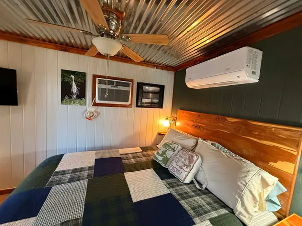 $299,900 | 18531 Bream Bluff, Athens, AL 35611