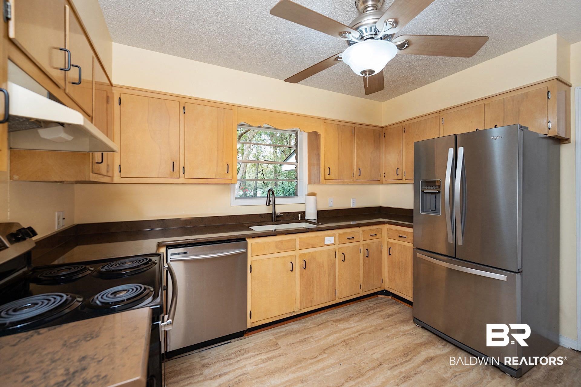 601 Patlynn Court Fairhope, AL 36532 - Photo 9 of 21